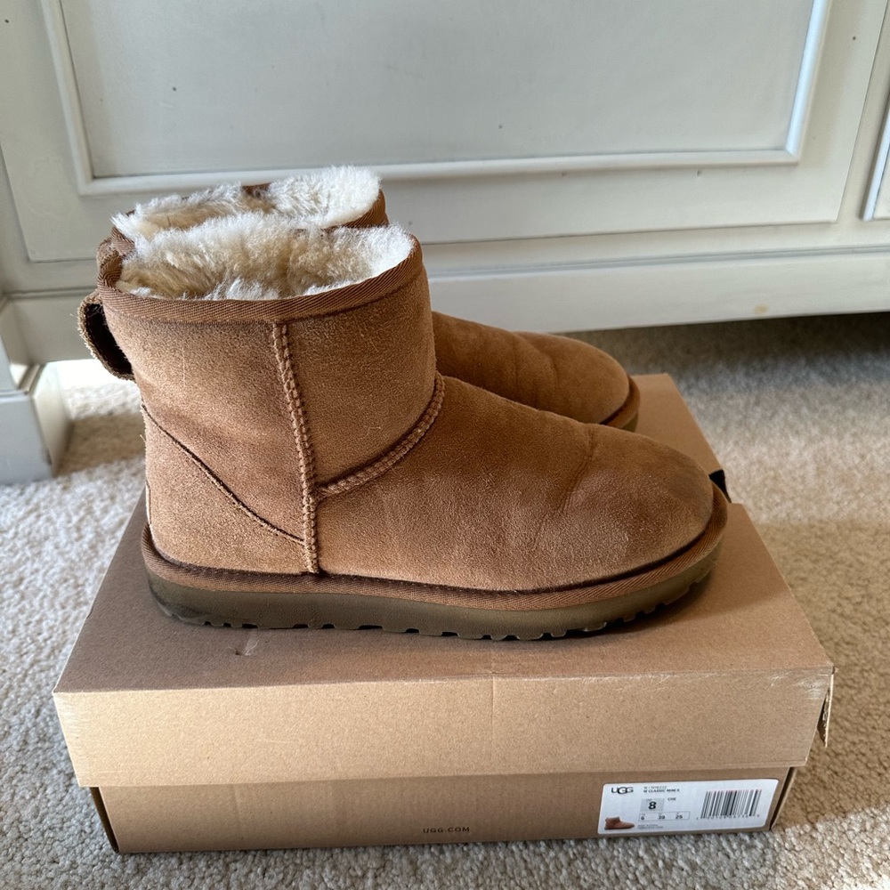 Chesnut UGG Mini II Womens 8